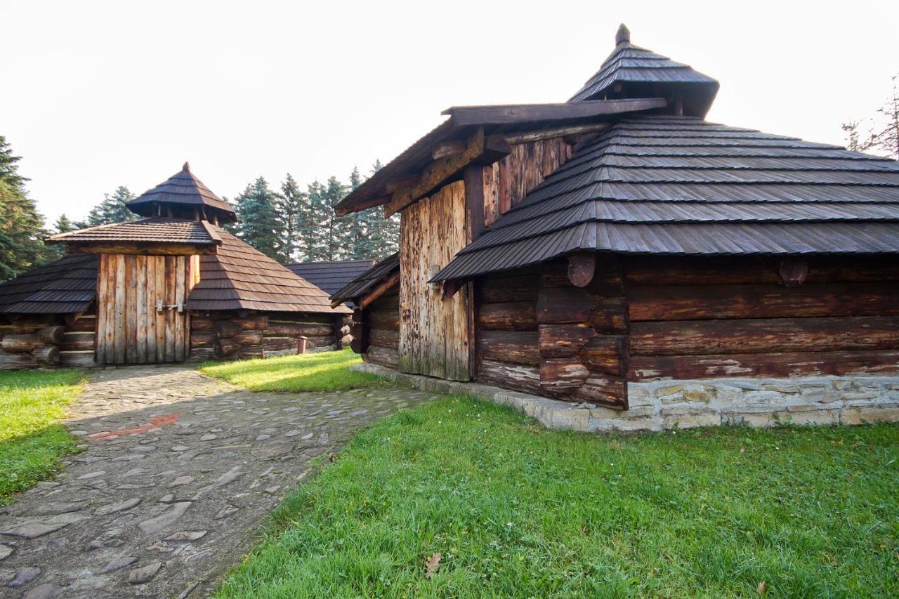 Dom Sportowca Blonie - Mosir Hotel Sanok Exterior photo