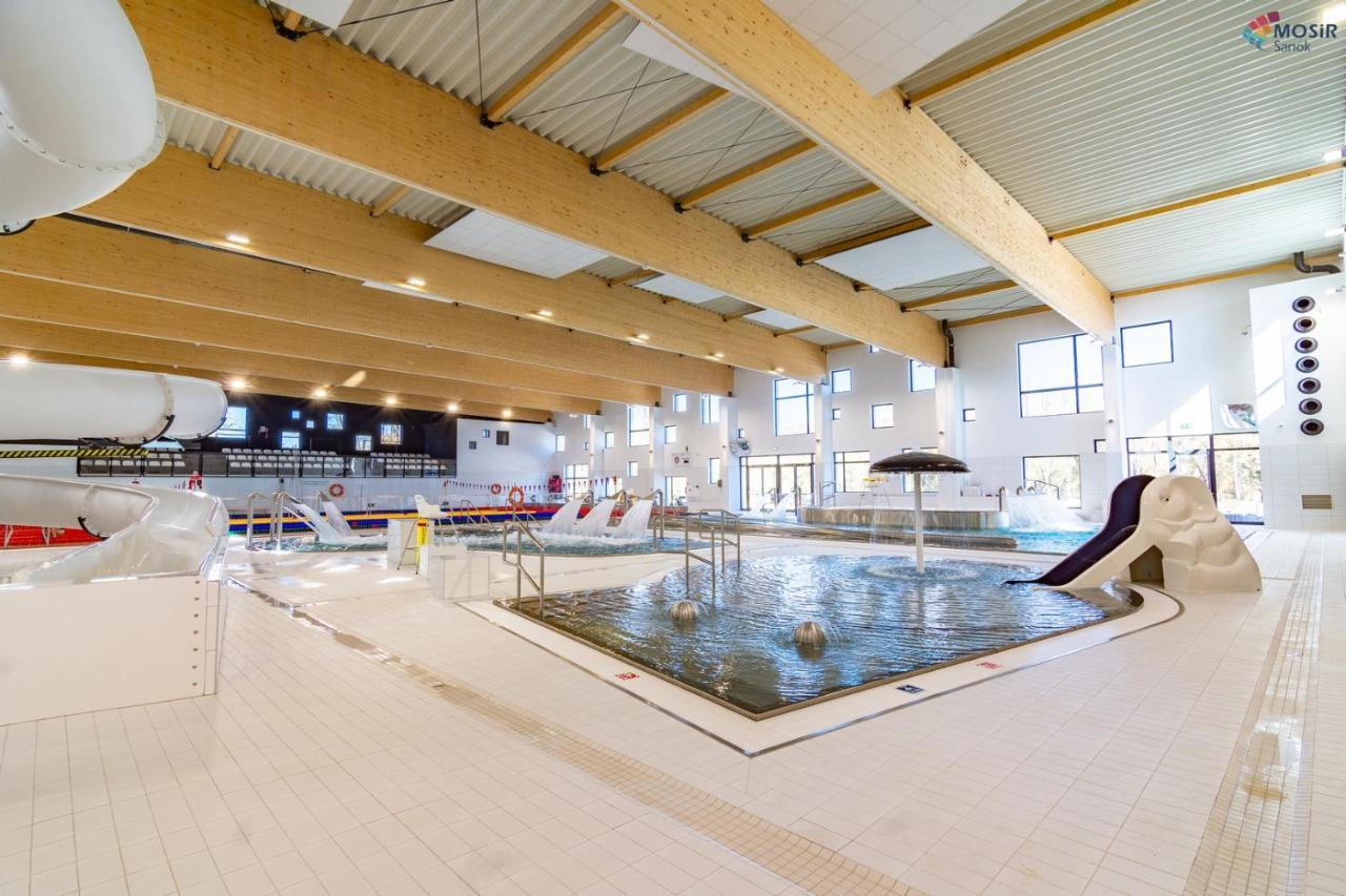 Dom Sportowca Blonie - Mosir Hotel Sanok Exterior photo